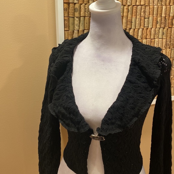 NWT.  Tequila Solo Aigle Soft Black Open Knit Sweater with Flower Pin 4 closure - Picture 2 of 14